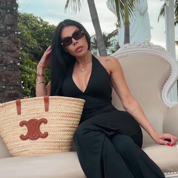 Meet your Posher, Lindsay - Picture 10 of 15